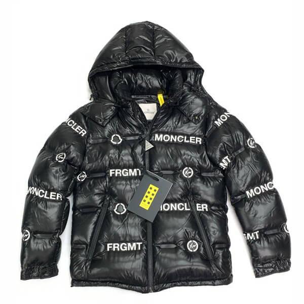 限定モデル MONCLER スーパーコピーFRAGMENT MAYCONNE モノグラム ダウンジャケット 09U1A5064068950999